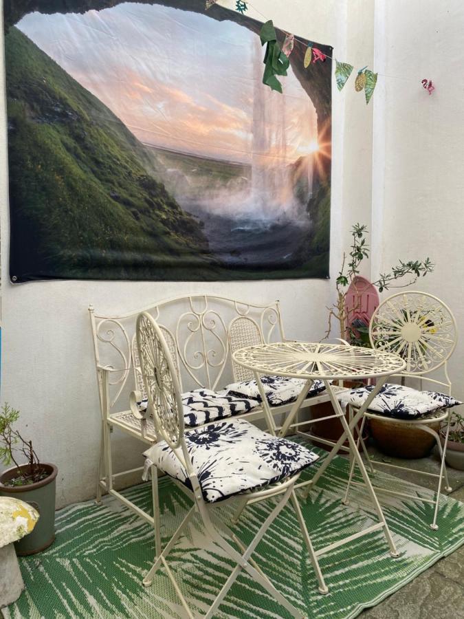 Little Brighton Beach Apartments - Also Separate Spa Cabin And Watersports Dış mekan fotoğraf