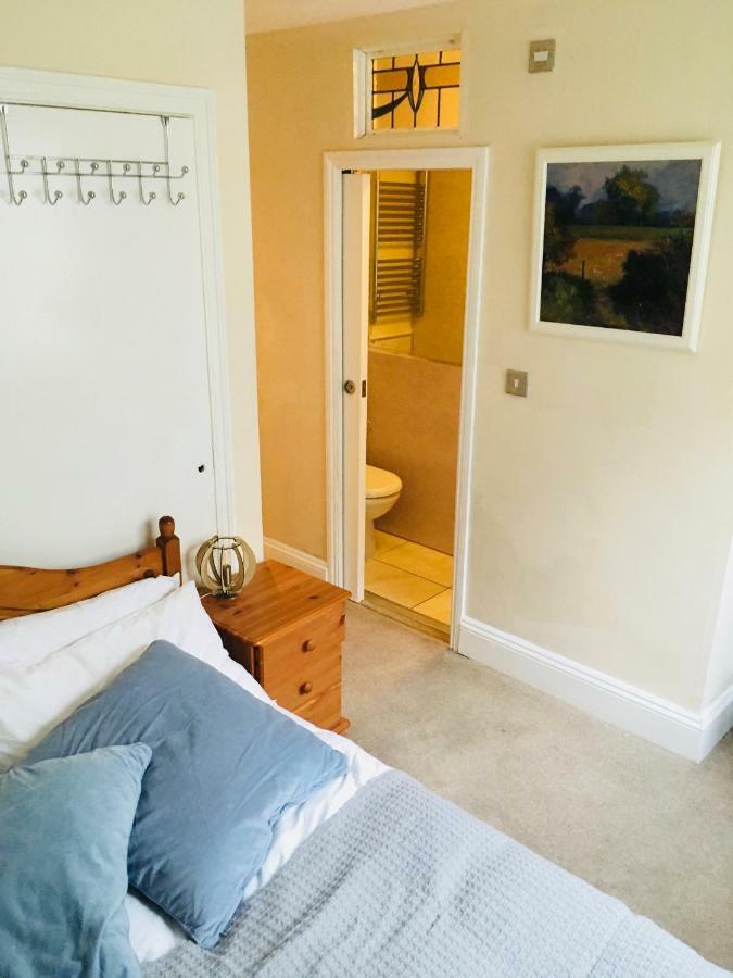 Little Brighton Beach Apartments - Also Separate Spa Cabin And Watersports Dış mekan fotoğraf